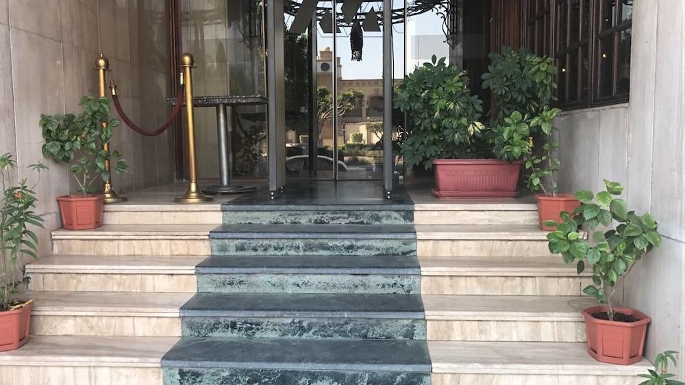 Hotel Royal Marshal Kahire Dış mekan fotoğraf